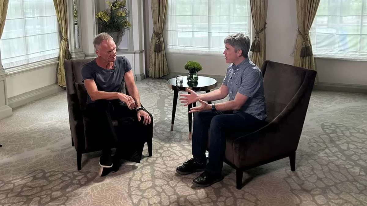 Sting habló con la BBC durante 30 minutos sobre una variedad de temas, incluido su enfoque de la composición de canciones.