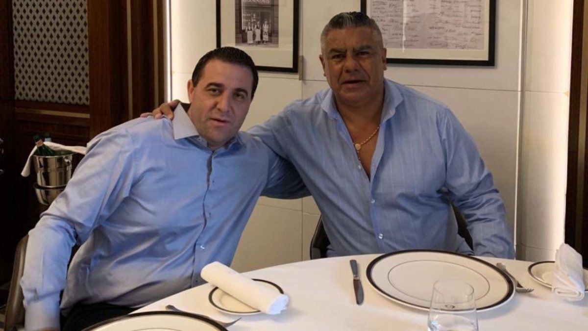 Chiqui Tapia y Pablo Toviggino, su mano derecha