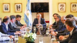 altText(La Mesa de Enlace no se rompe y se suma al paro de CRA contra la suba de retenciones)}