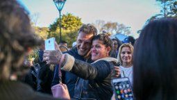 altText(Massa es el 'imán' para indecisos del binomio Fernández y promete poner 