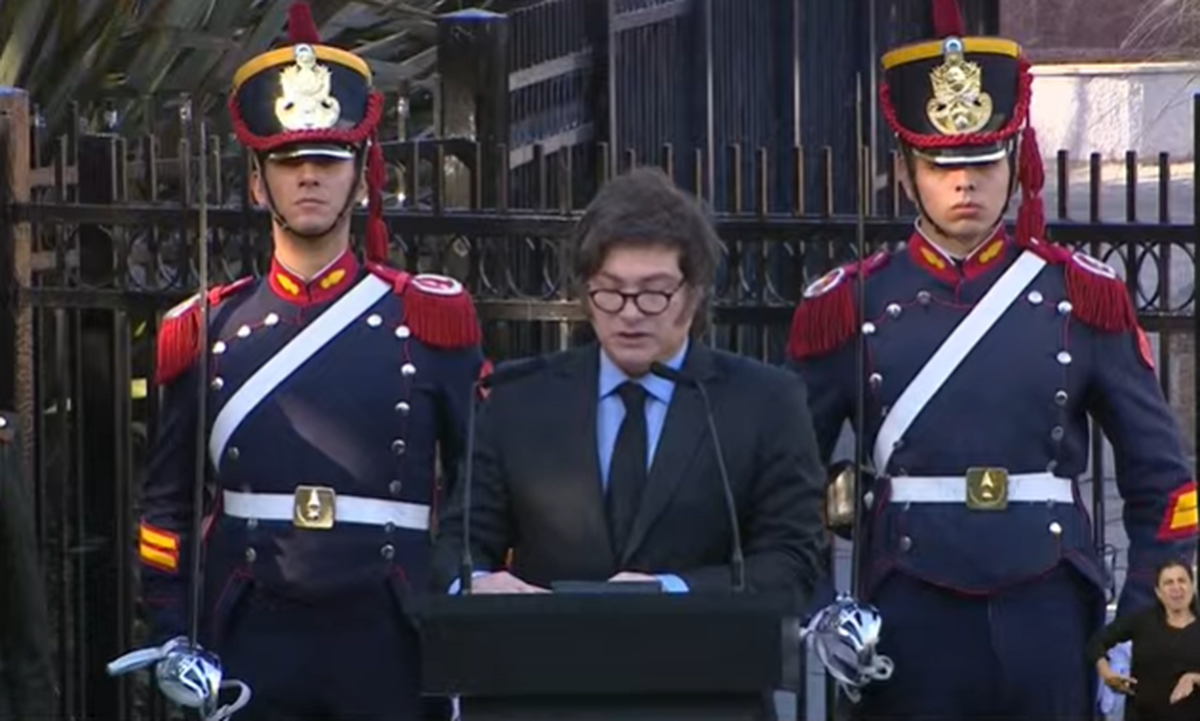 Milei mientras daba su discurso por Malvinas, el que generó una nueva polémica.