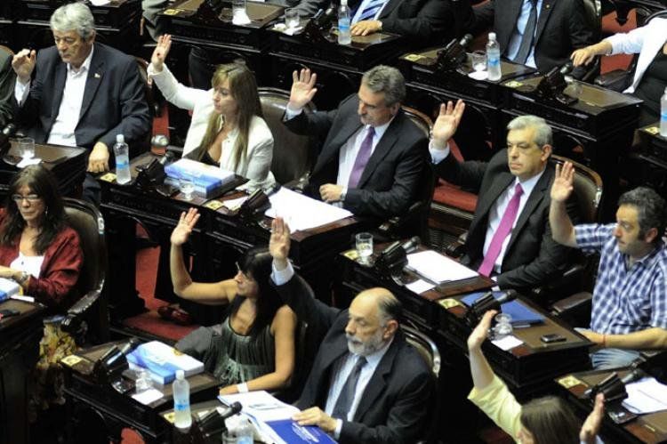 El bloque de diputados del Frente para la Victoria a pleno con sus figuras más intransigentes.