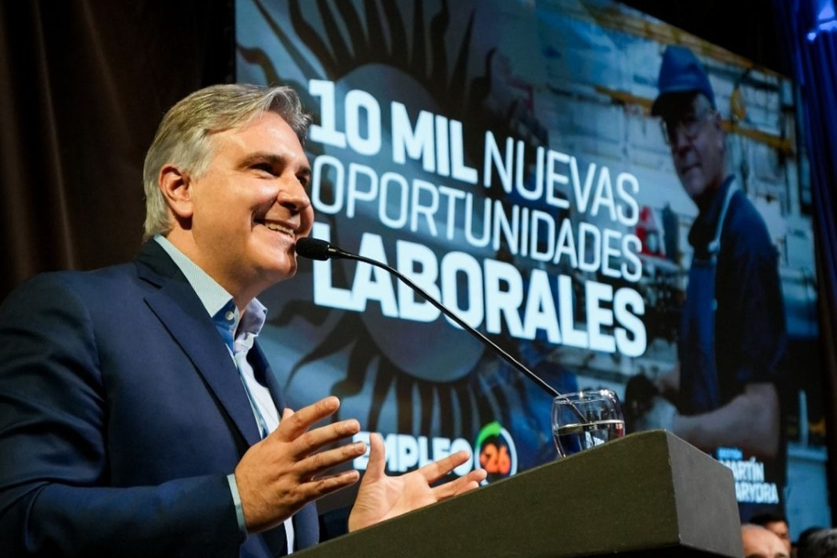 Martín Llaryora. Martín Llaryora. 