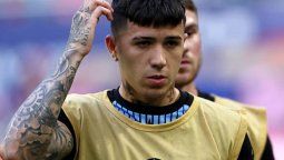 EnzoFernández ofreció disculpas por sus cantos racistas pero no serán suficientesdebido a que el Chelsea y la FIFA tomarán medidas drásticas.&nbsp;