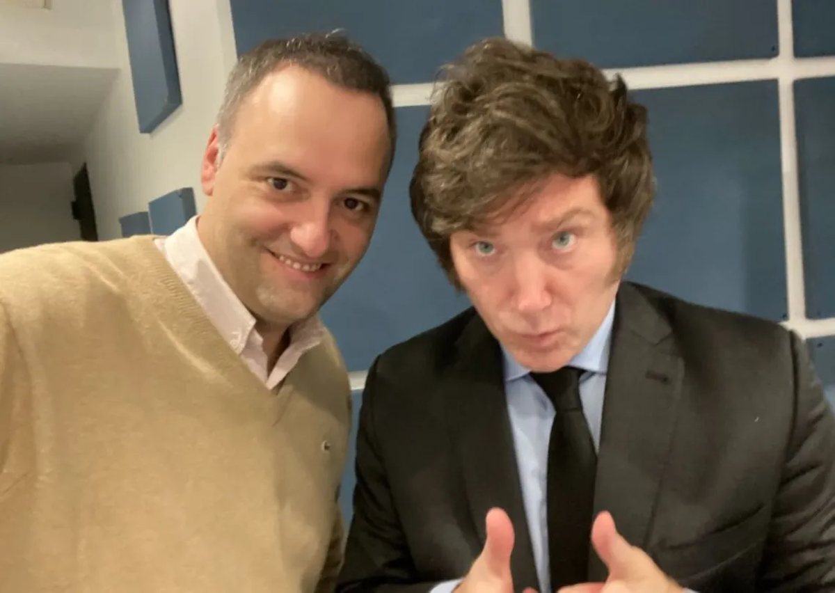 Manuel Adorni y Javier Milei
