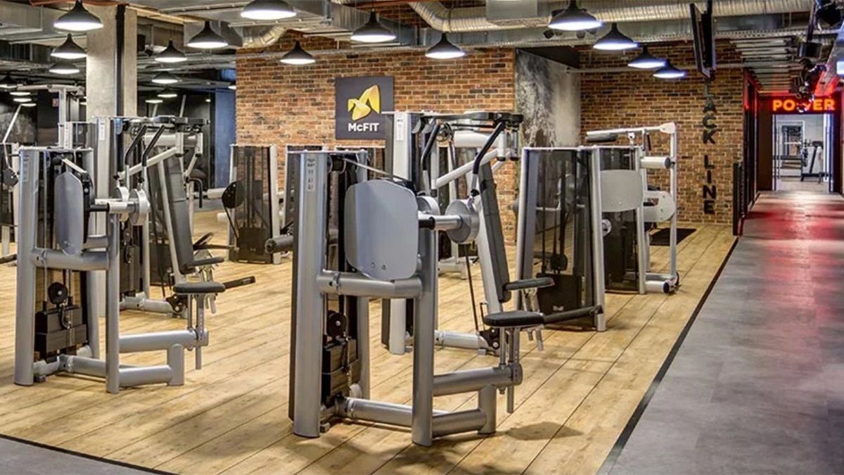 McFIT, una de las marcas de Fitness más reconocidas de Europa, se lanza al desarrollo corporativo del exitoso concepto de gimnasio y al mercado de franquicias. McFIT, una de las marcas de Fitness más reconocidas de Europa, se lanza al desarrollo corporativo del exitoso concepto de gimnasio y al mercado de franquicias.