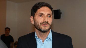 Maximiliano viajará a la reunión con Javier Milei pero adelantó que le mostrará su disconformidad. Maximiliano viajará a la reunión con Javier Milei pero adelantó que le mostrará su disconformidad.