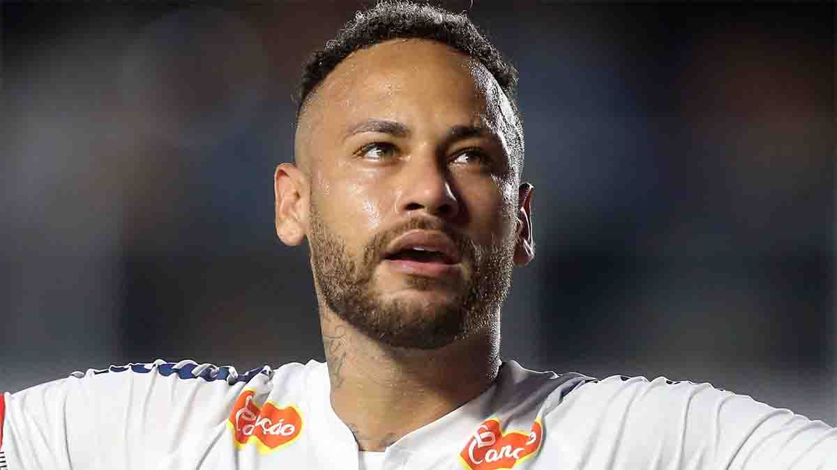 Neymar todavía no resolvió nada con el Santos pero reveló que estuvo a punto de jugar el Mundial de Clubes con Fluminense. Neymar todavía no resolvió nada con el Santos pero reveló que estuvo a punto de jugar el Mundial de Clubes con Fluminense.