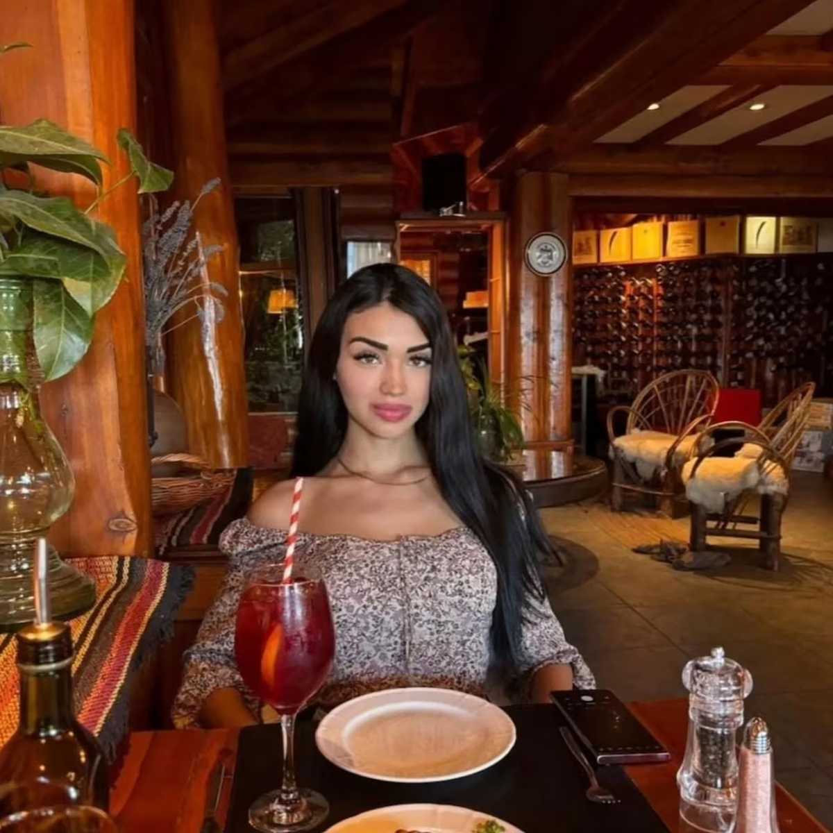 Apareció un vínculo con un hombre colombiano señalado como sospechoso mientras la policía revisa cámaras y recorridos. Apareció un vínculo con un hombre colombiano señalado como sospechoso mientras la policía revisa cámaras y recorridos.