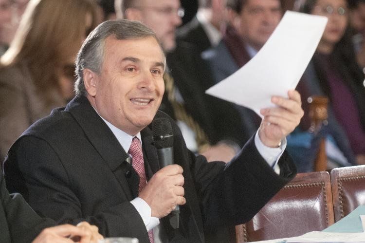 Morales cruzó fuerte a Timerman. (Foto NA)