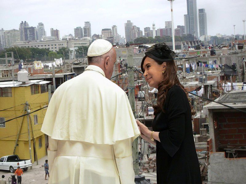 El informe difundido este martes pertenece a la universidad de la Iglesia Católica, cuya máxima autoridad visitó la región en los últimos días, donde se vio con la presidente Cristina Fernández.