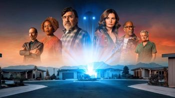 Un cohousing para jubilados pudientes es escenario de un exitoso thriller que estrenó Netflix