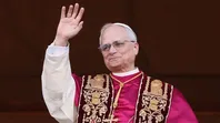 Javier Milei ya está pasando vergüenza ajena por su biógrafo Nicolás Márquez justo cuando llega el papa León XIV en noviembre. El timing es de no creer.