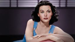 altText(Hedy Lamarr: la diosa de Hollywood que inventó el WiFi sin que nadie se entere)}