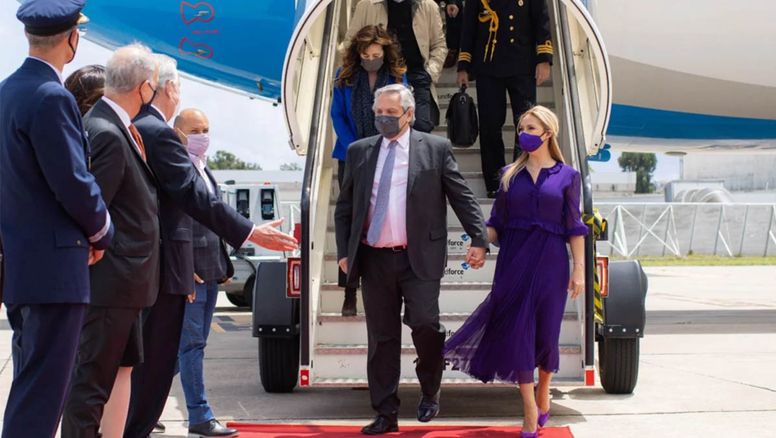 ¿Primer ajuste a la política? Limitan viajes de funcionarios