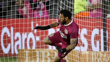 Fatura Broun atajó todo y Rosario Central venció River Plate por penales. Es finalista de la Copa de la Liga. Foto NA: DANIEL CÁCERES Fatura Broun atajó todo y Rosario Central venció River Plate por penales. Es finalista de la Copa de la Liga. Foto NA: DANIEL CÁCERES