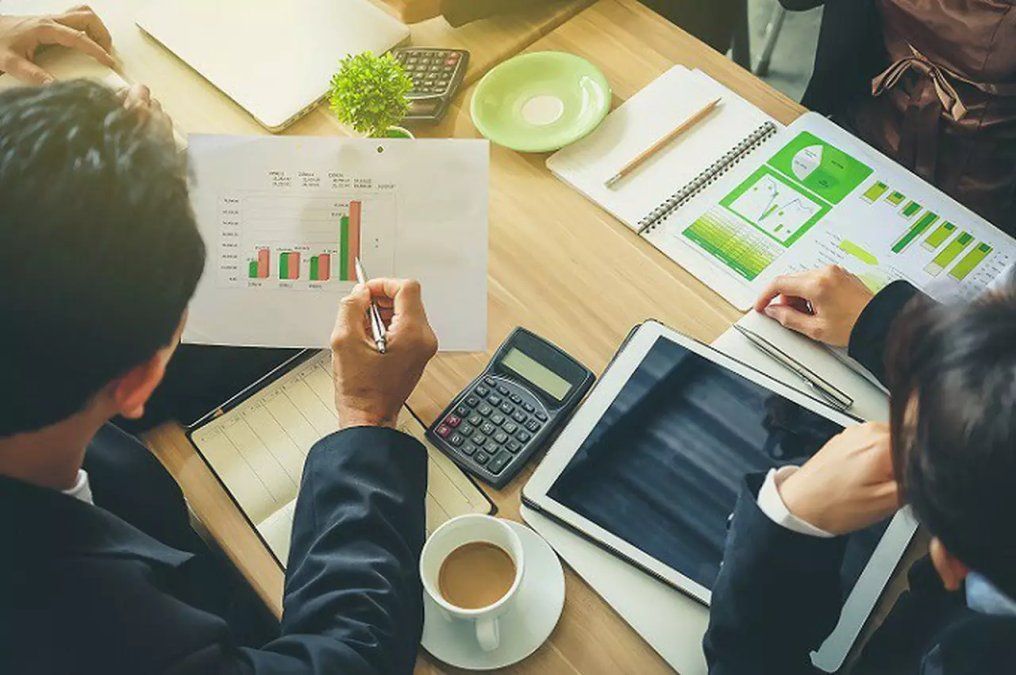 El liderazgo empresarial en manos de diversos CEOs.&nbsp;