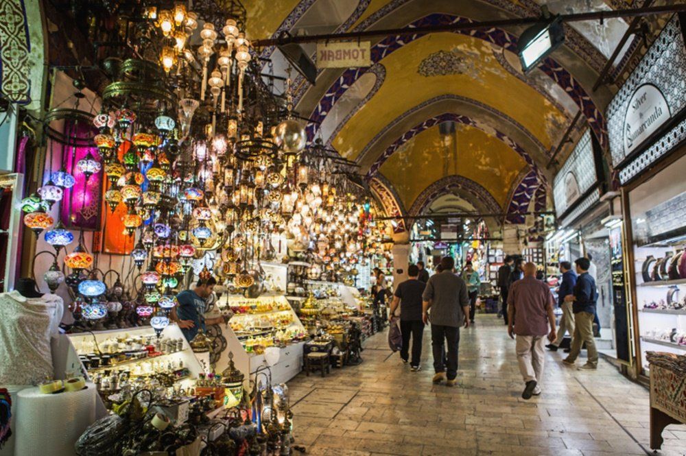 El Gran Bazar de Estambul, uno de los pocos atractivos icónicos de la ciudad que mantiene entrada gratuita pese al alza general de precios. El Gran Bazar de Estambul, uno de los pocos atractivos icónicos de la ciudad que mantiene entrada gratuita pese al alza general de precios.