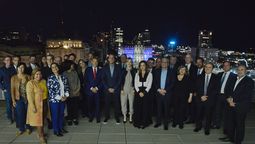 Sergio Massa, su equipo y los senadores.