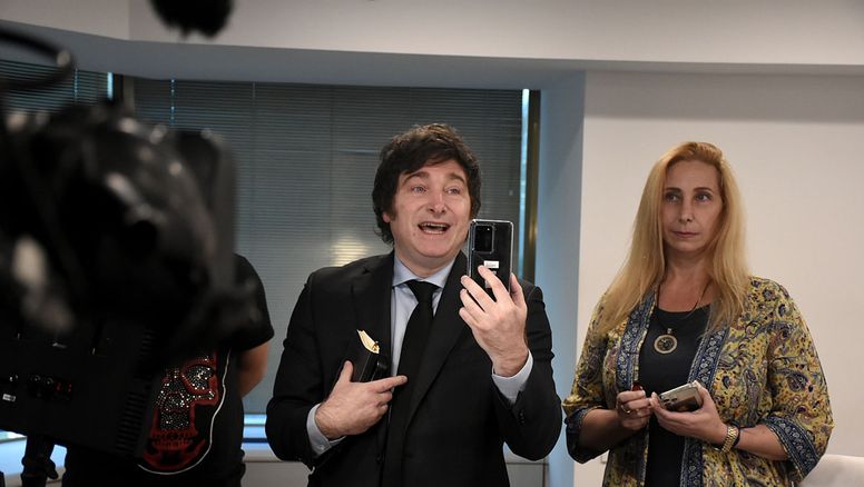 $LIBRA: Un pedido de informes para entrecruzar llamadas entre los Milei y los traders