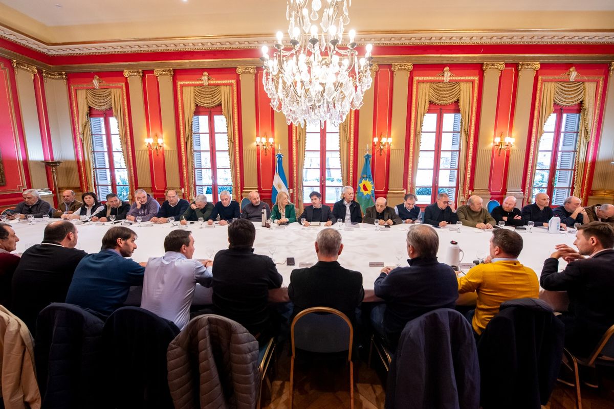Encuentro para iniciar movilización bonaerense para la elección deol 26/10.