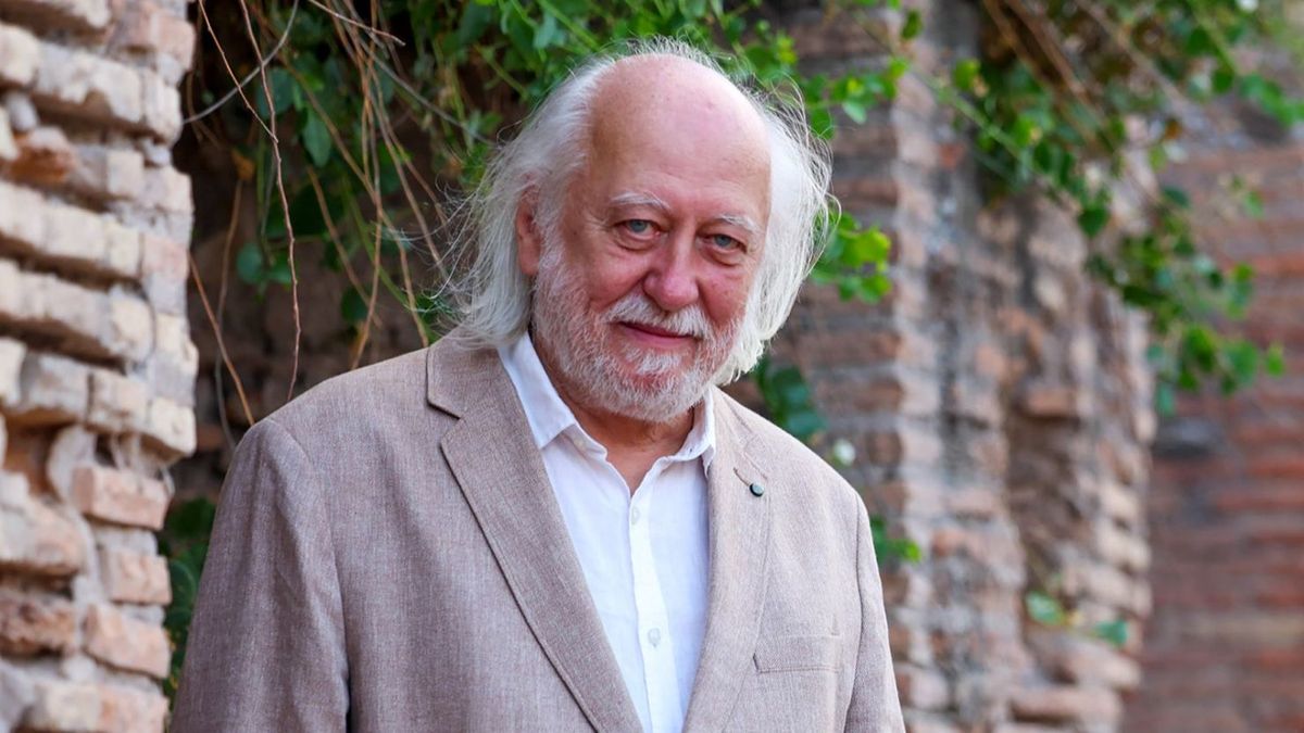 El húngaro que es el nuevo Nobel de Literatura convierte el caos en arte 