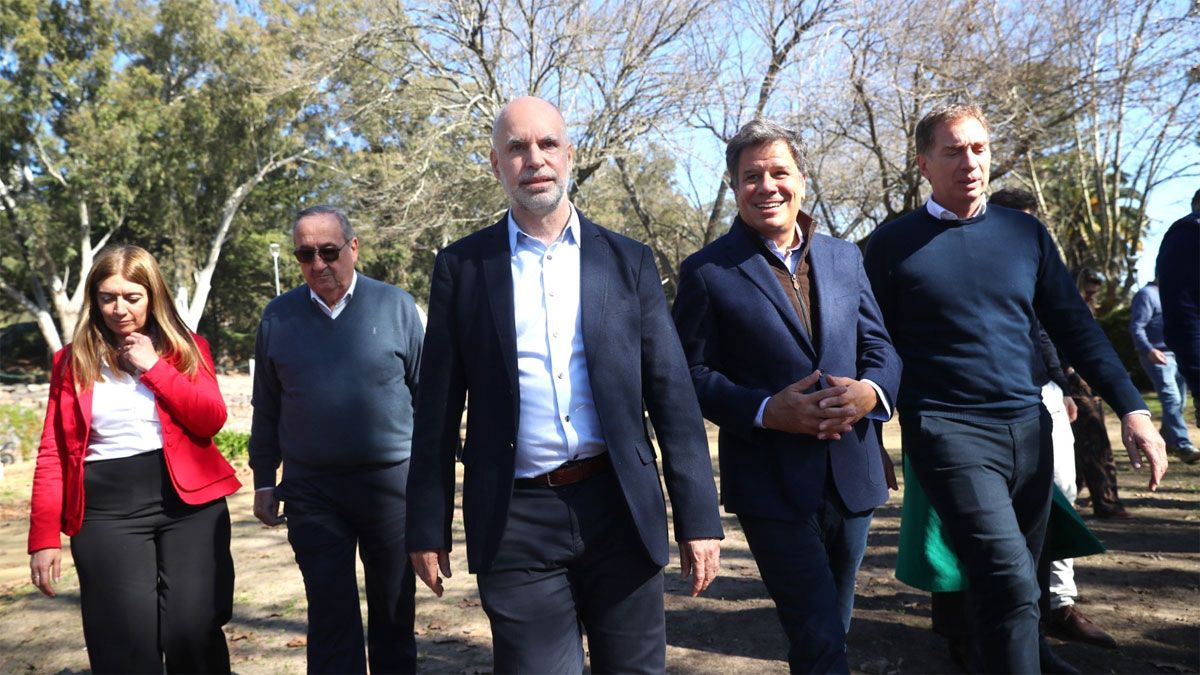 El precandidato presidencial Horacio Rodríguez Larreta encabezó una visita a Tandil junto a Facundo Manes. El precandidato presidencial Horacio Rodríguez Larreta encabezó una visita a Tandil junto a Facundo Manes.