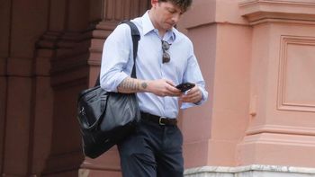 Pacto de Mayo reformulado: Cuidado con Santiago Caputo. Pacto de Mayo reformulado: Cuidado con Santiago Caputo.