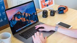 El Día del Internauta celebra la creación de la primera página web en 1991 y cómo Internet transformó nuestra forma de vivir, comunicarnos y trabajar. El Día del Internauta celebra la creación de la primera página web en 1991 y cómo Internet transformó nuestra forma de vivir, comunicarnos y trabajar.
