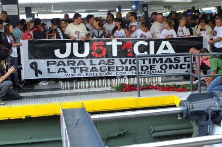 oncetragedia.jpg