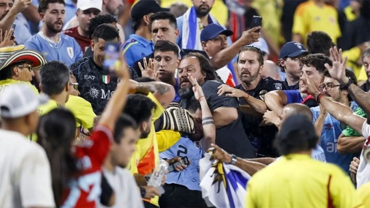 La Conmebol apuntó este viernes (12/07) a 10 jugadores, entre ellos a Darwin Núñez, tras los incidentes que se produjeron en el partido Uruguay y Colombia. La Conmebol apuntó este viernes (12/07) a 10 jugadores, entre ellos a Darwin Núñez, tras los incidentes que se produjeron en el partido Uruguay y Colombia.