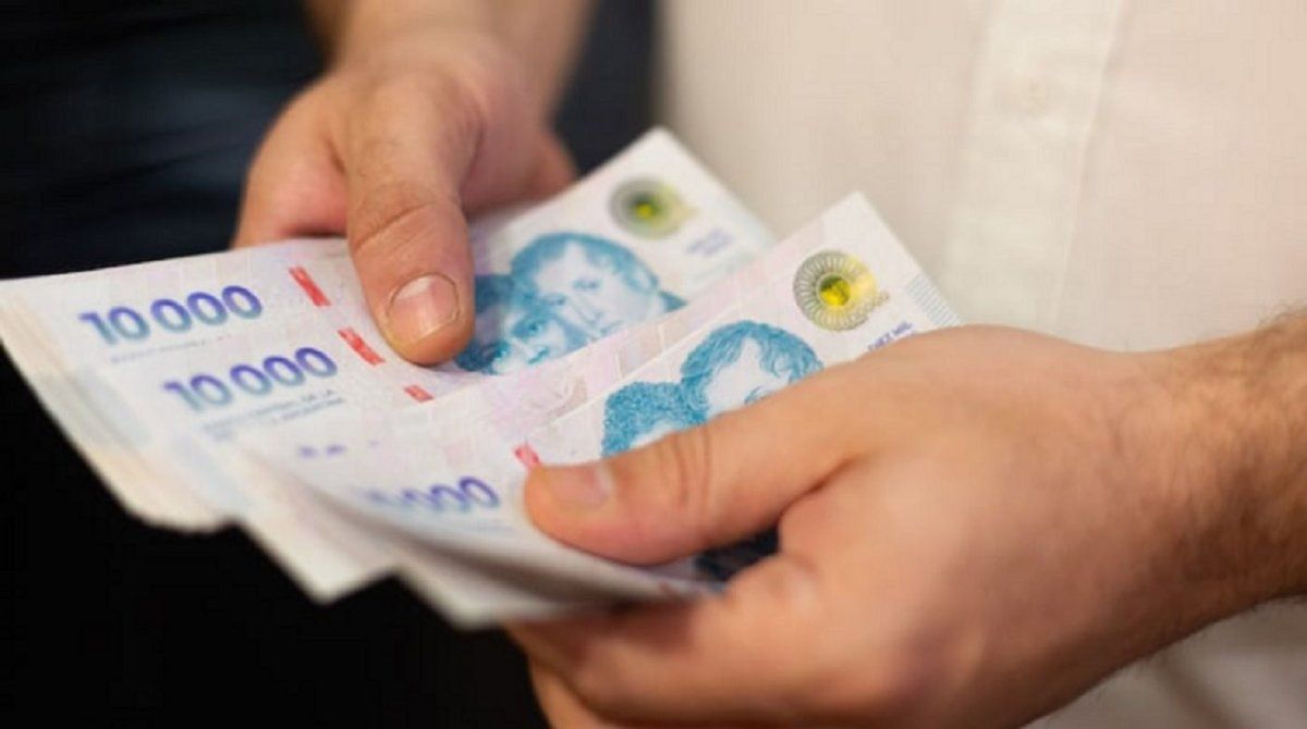 Los ingresos reales en Argentina cayeron durante el último año.