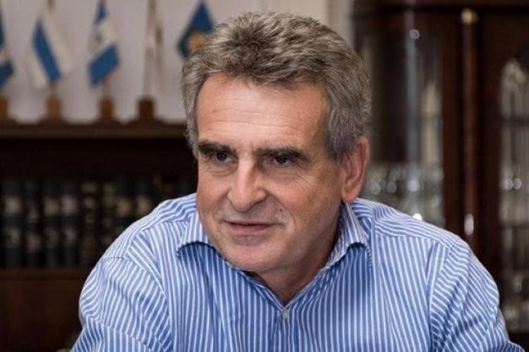 Agustín Rossi confirmó que se cerrarán las fronteras.