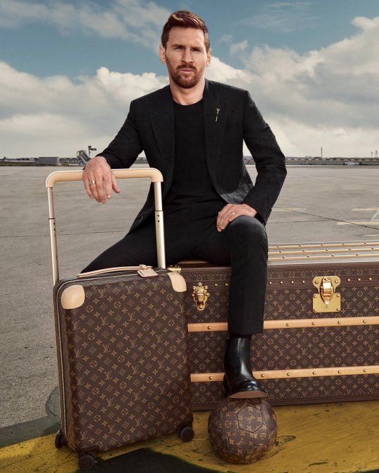La maleta y mochila Louis Vuitton de Leo Messi de casi 200 mil pesos -  Grupo Milenio