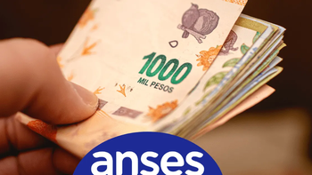 Desde el gobierno se resolvió la medida que le adjudica un bono de $60000 a los contribuyentes dentro del monotributo Desde el gobierno se resolvió la medida que le adjudica un bono de $60000 a los contribuyentes dentro del monotributo