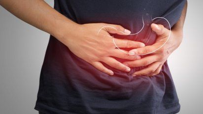 Cáncer de colon: El alimento que una experta nunca come
