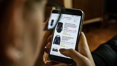 Estafa en redes sociales: Ropa de marca, ¿real o falsa?
