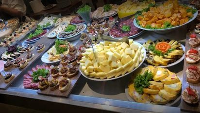 El tenedor libre en Puerto Madero que es furor por sus platos