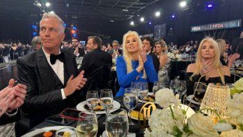 Marley junto a Susana Giménez en la mesa de los Martín Fierro. Marley junto a Susana Giménez en la mesa de los Martín Fierro.