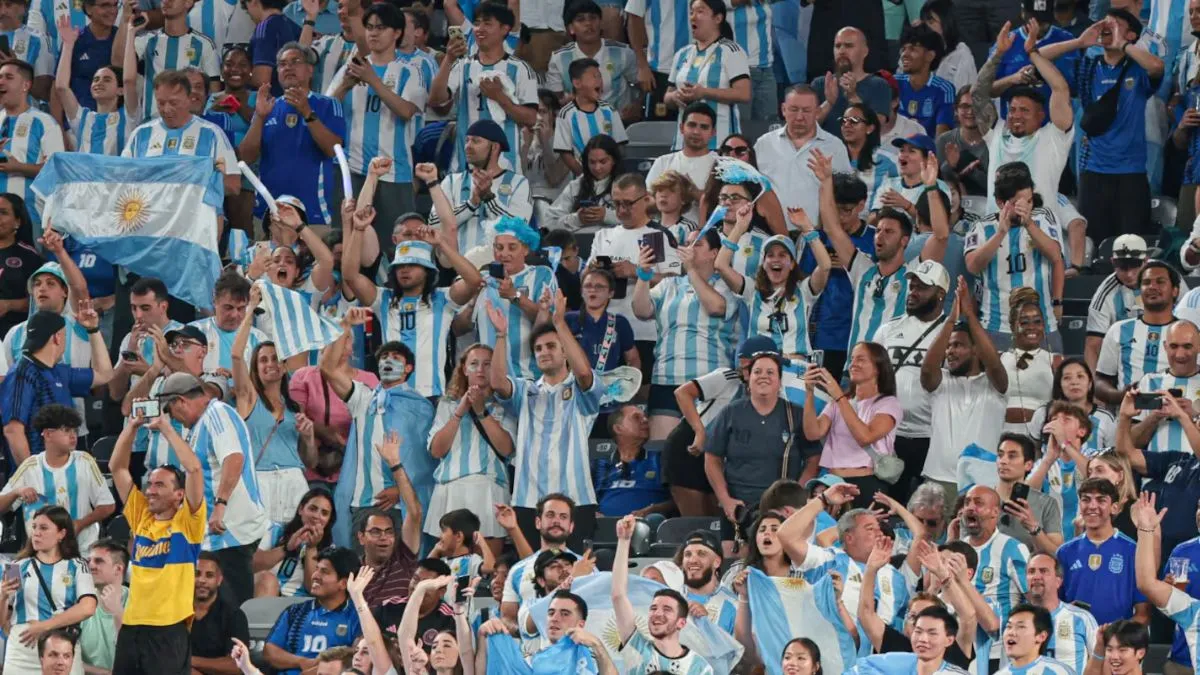 Los argentinos coparon las sedes de la Copa del Mundo. Los argentinos coparon las sedes de la Copa del Mundo.