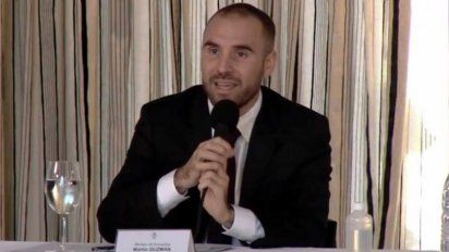 Oferta a los bonistas: Período de gracia hasta 2023 y fuerte quita en los intereses (62%), anunció Guzmán