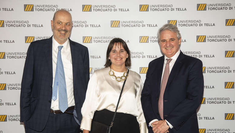 La esposa de Federico Sturzenegger pacta con la OA y la SIGEN para blindar un contrato de 114 millones