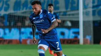 Racing visita a Sarmiento en Junín Racing visita a Sarmiento en Junín