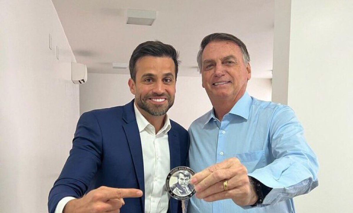 Marcal junto a Jair Bolsonaro. Marcal junto a Jair Bolsonaro.