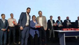 altText(La intendente que alabó Macri está por llevar a su distrito al default)}