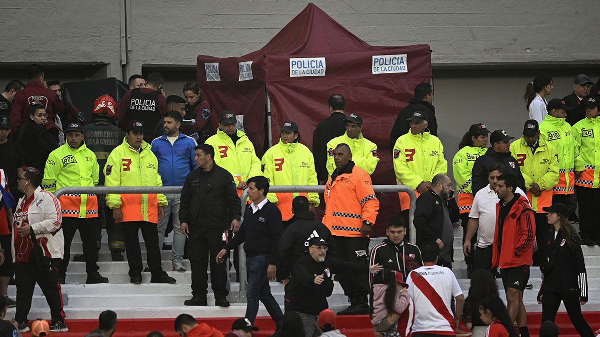 La muerte del hincha de River se produjo por “fractura de cráneo”, según la autopsia. (Foto: Gentileza: Télam)