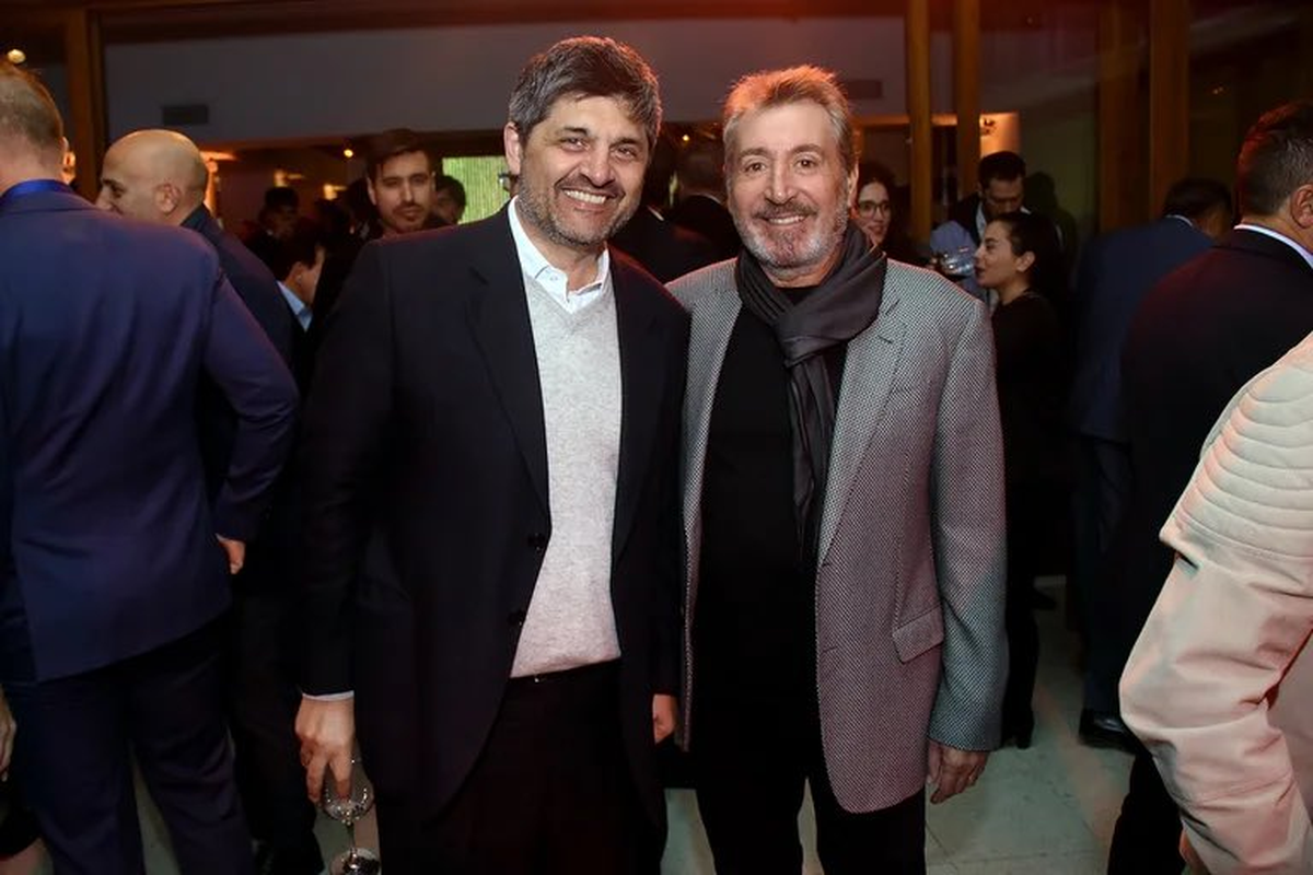 Marcelo Fígoli junto a Vila.