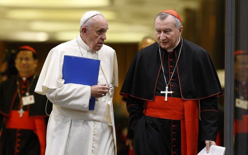 Papa Francisco y cardenal Pietro Parolín Papa Francisco y cardenal Pietro Parolín