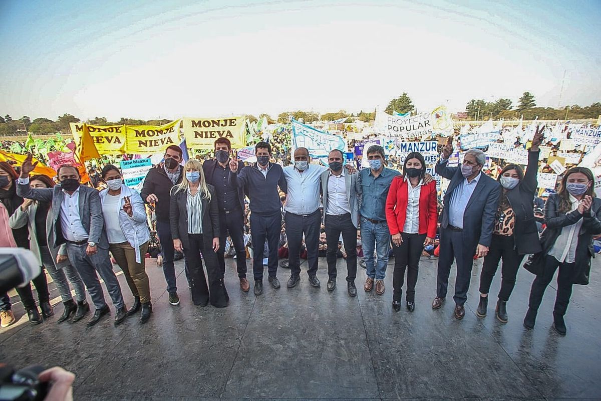 Juan Manzur y sus candidatos en la presentación: mensaje para Osvaldo Jaldo, el vicegobernador díscolo de la Provincia de Tucumán.