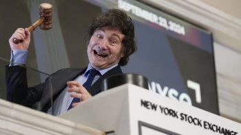 Sobreactuación de Javier Milei: Kirchner también tocó la campana en Wall Street